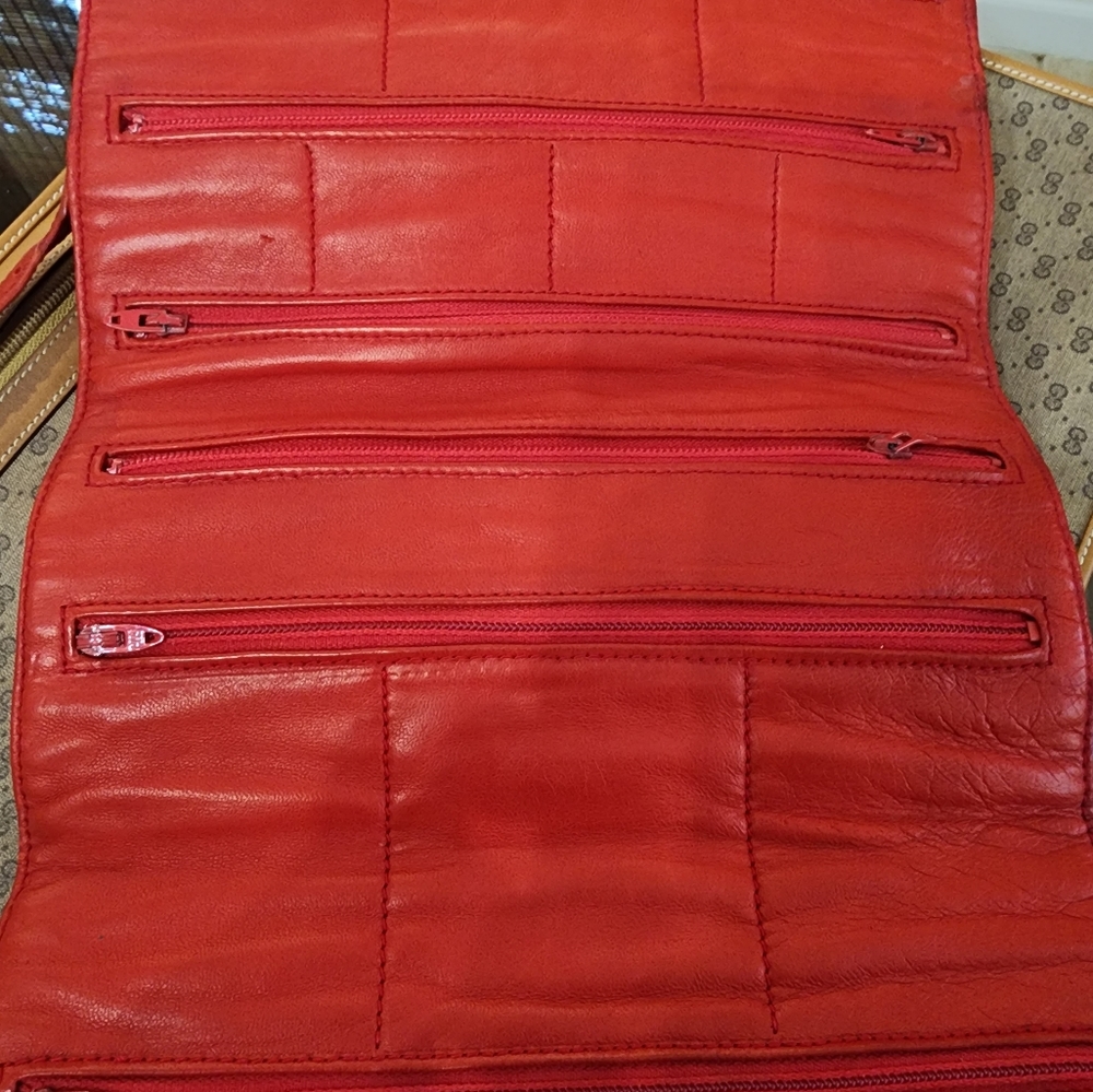 Travel jewerly case absolutely beautiful - Picture 9 of 15